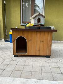 cuccia per cani da esterno in legno