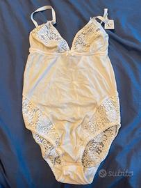 Body pizzo color panna Valentino