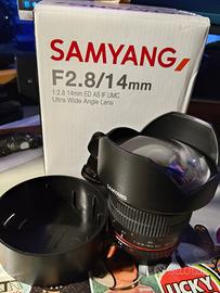 Samyang 14 mm f 2.8 per Nikon