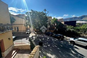 4 LOCALI A PALERMO