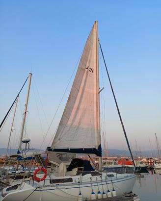 Barca a vela natante modello "J31"