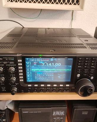 Icom IC-7700 solo ritiro Trieste