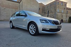 Skoda Octavia 1.6 TDI 115 CV DSG Wagon Executive