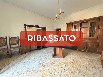 3 LOCALI A CASALNUOVO DI NAPOLI