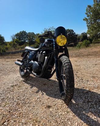 TRIUMPH BONNEVILLE T100 