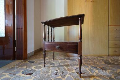 Comodino - prezzo trattabile - Bologna