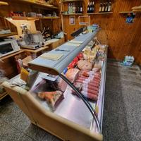 banco salumeria frigorifero