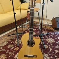 Chitarra Classica Amplificata Salvador Cortez