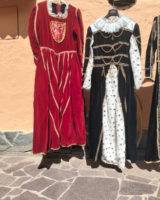 abiti  da teatro 