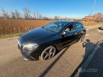 mercedes classe A180 adatta a NEOPATENTATI