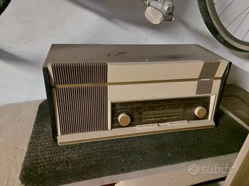 Radio Mivar Modello Candia UCM 615 F