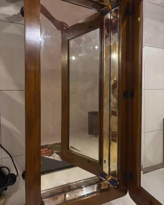 TAVOLINO IN LEGNO E VETRO