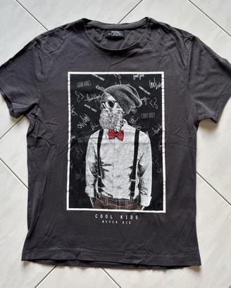 T-Shirt Bershka Nera con Stampa Tg.S - Perfetta