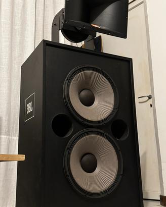 Jbl 4670D