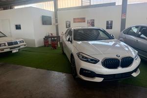 Bmw 118 118d 5p. Advantage