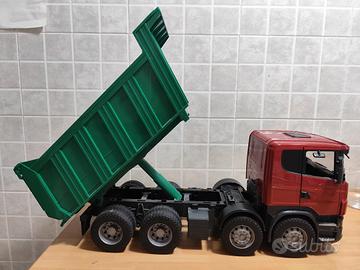 Bruder Camion Scania  