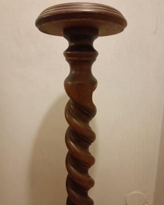 colonna in legno