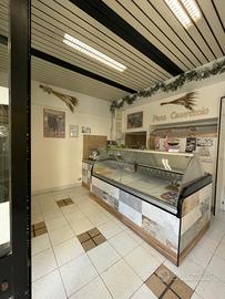 SVENDITA ATTREZZATURE EX NEGOZIO MOZZARELLE – LATI