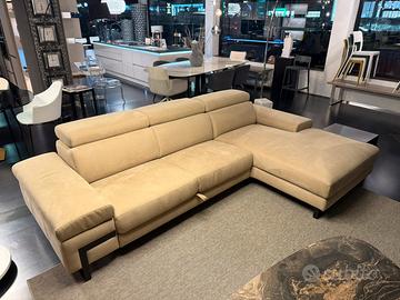 Divano angolare con chaise longue