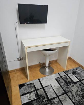 scrivania/consol  e sgabello 