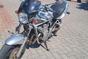  Suzuki Bandit 600 per poco uso