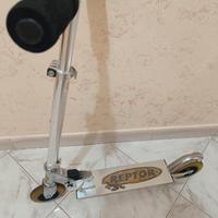 monopattino per ragazzi Reptor 