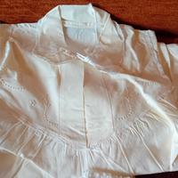 camicie da notte di lino ricamate