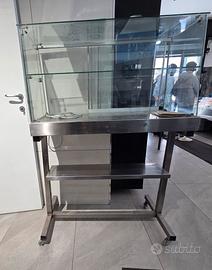 vetrina riscaldata con ruote