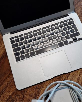 MacBook Air 13" A1466 – SSD 256GB