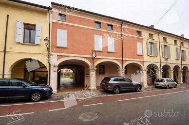 Immobile di 250 m² con 5 locali a Pieve di Cento