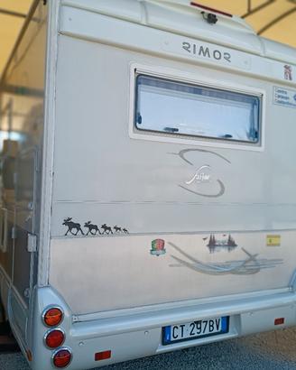 camper semintegrale Rimor Sailer 681 tc