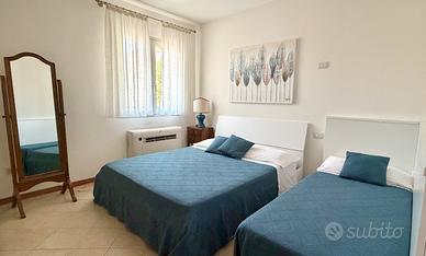 02/08-09/08 - Caorle - frontemare con ombrellone