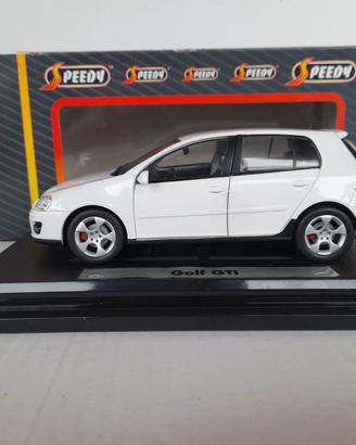 MODELLO AUTO VOLKSWAGEN GOLF GTI WHITE  NO BURAGO