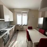 Bilocale a Muggiò posto auto-libero subito