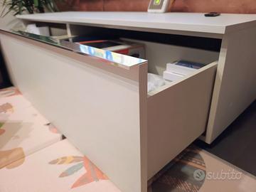 Mobile TV a cassettoni