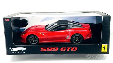 Hot Wheels scala 1:18 articolo T6927 Elite Ferrari