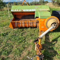 Pressa per balle paglia e fieno