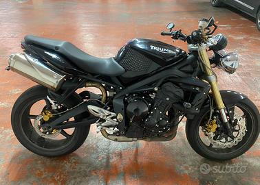 Triumph street triple 675