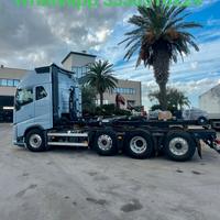 Scarrabile Volvo FH540 nuovo con braccio nuovo