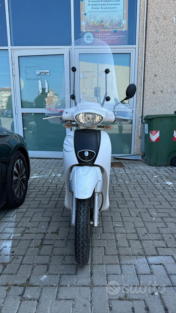 Scarabeo 50 Cc Usato Altre Marche Usate E Nuove A Civitavecchia