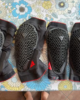 Ginocchiere + gomitiere dainese trail skin 2 TG.S