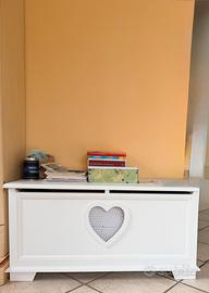 Cassapanca in legno