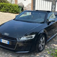 Audi TT Roadster 2.0 TDI 184CV ultra Design 2016
