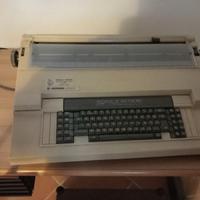 macchina da scrivere Olivetti