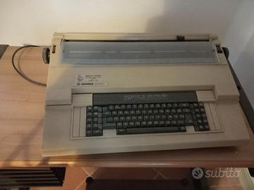 macchina da scrivere Olivetti