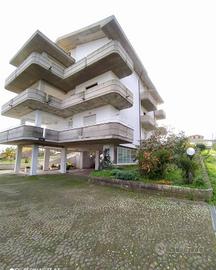 Casa indipendente di 132 m² con più di 5 locali a 