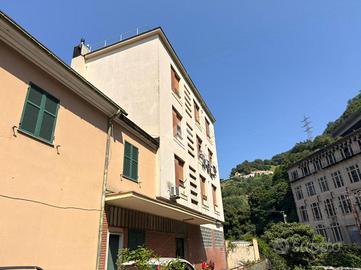 3 LOCALI A GENOVA