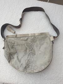 borsa mezzaluna Alviero Martini linea Geo Soft 