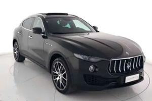 Maserati Levante 3.0 250cv  TETTO APRIBILE 