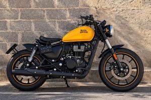Royal Enfield Meteor 350 (Custom Bobber).